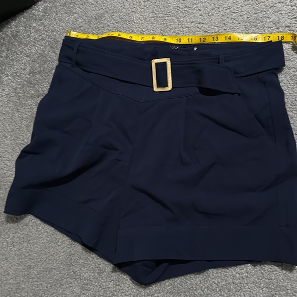 Navy blue shorts suit - Picture 9 of 9